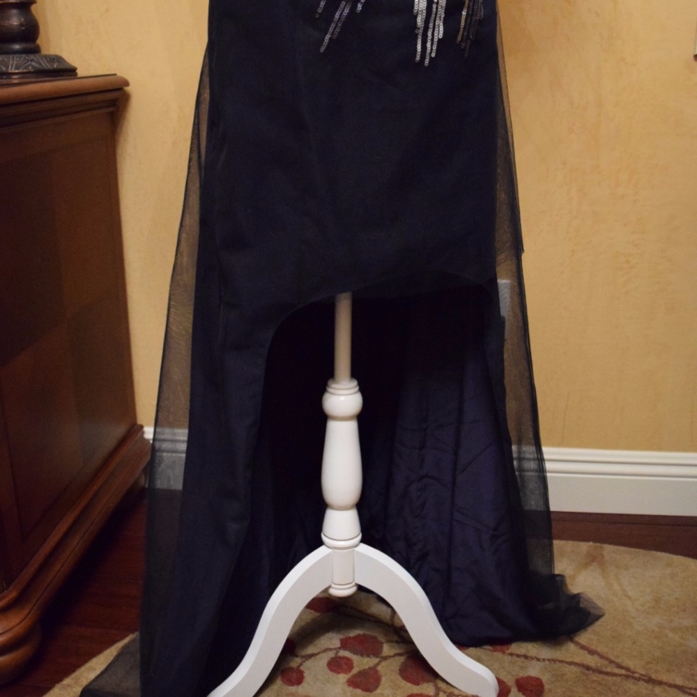 BCBG Evening gown - Picture 5 of 7